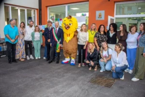 foto dell'inaugurazione della sede di scuola primaria madonna della neve
