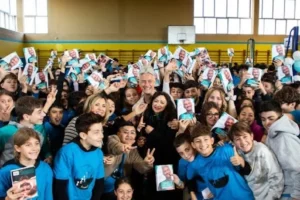 Schettini con i ragazzi dell'Aldo Moro